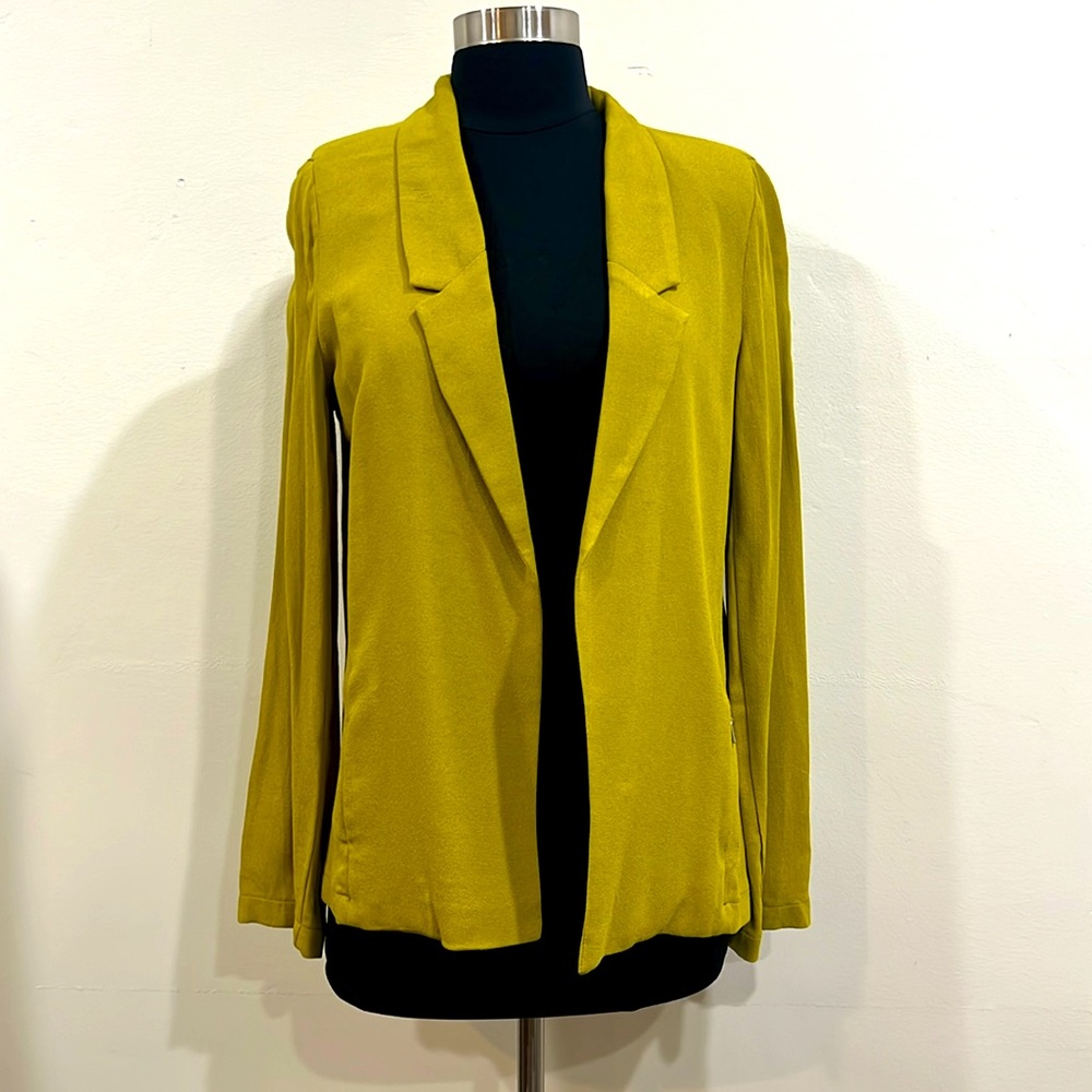 American Vintage green/yellow blazer. Size S/M. Worn only once!